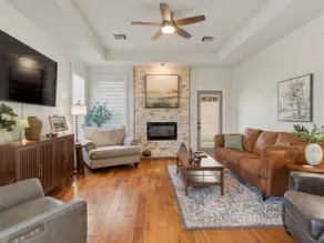 Emily House | 3 King Beds | Pet Friendly - Image 2