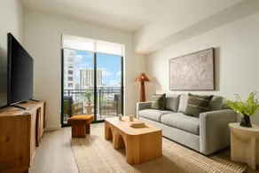 New Edgewater Hotel | Rooftop Pool + Balcony + Gym - Image 2