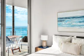 Drift | 3PM Check out | Ocean Views | Beachfront - Image 3