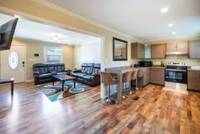 Private Backyard• Free Parking• Grill• Deck - Image 5