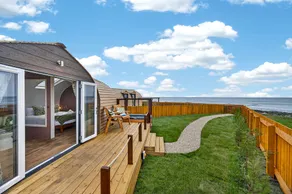 Bonne Brine Pod W/ Hot Tub - Image 5