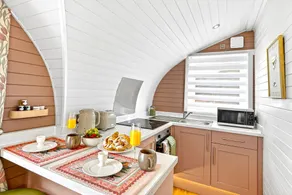 Bonne Brine Pod W/ Hot Tub - Image 2