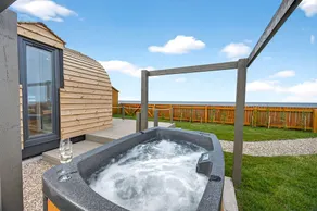 Sillar Drift With Hot Tub - Image 2