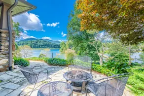 Lakefront mountain home, WiFi, kitchen, AC - Image 3
