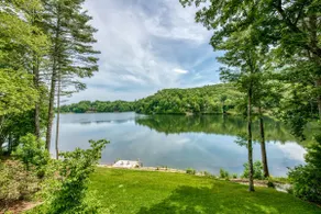 Luxe lakefront home, dock, kayak, home gym - Image 4
