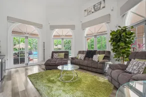Spacious 7-Bed Family Home in Chapel Hill - Image 5