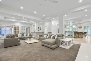 Spacious 7-Bed Family Home in Chapel Hill - Image 4
