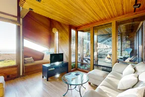 Vista Grande - Obie Bowman-designed home with priv - Image 2