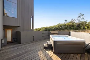 Luxe retreat with ocean views, hot tub, & gourmet - Image 3