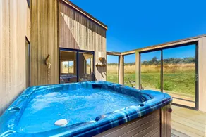 Modern, Ocean View Home on the Golf Course w/ Priv - Image 2