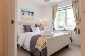 Beautiful Two Bedroom Home Near Cirencester - Image 3