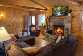 Buckeye Trail: 4BR Cabin w/ Hot Tub for 8 Guests - Image 5