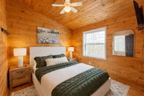 Private Cabin | Hot Tub | 2 Bedrooms | Raystown - Image 5