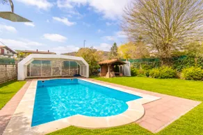 Spectacular cottage with pool in La Ulzama - Image 4