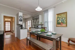 Large Downtown Home - The Sunny Southern Manse - Image 3