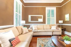 Columbus's Luxurious Mansion Stay at Goldfinch - Image 5