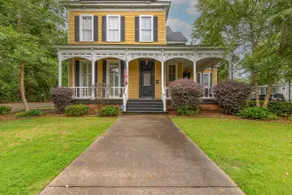 Columbus's Luxurious Mansion Stay at Goldfinch - Image 4