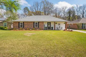 'springs Stay Hideaway' Cozy 3BR Home in Denham - Image 3
