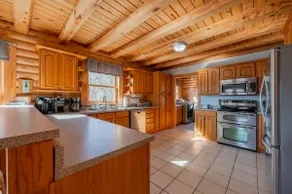 Our Neck of The Wood Lodge - Image 4