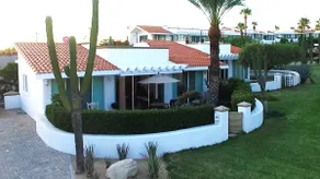 Encantadora Villa con vista al mar en tranquila comunidad en Cabo - Image 2