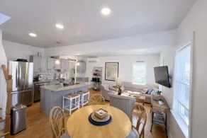 Conveniently located, spacious home located on Bailey Island in Harpswell! - Image 4