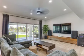 Group Getaway: Luxe Riverfront Gem in Los Fresnos! - Image 5