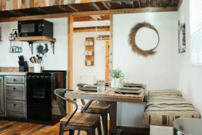 Lone Star Bungalow with Hiking & Lake access - Image 5