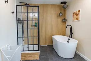 Spacious 4BR Retreat With BBQ and Gym Sleeps 14 - Image 4