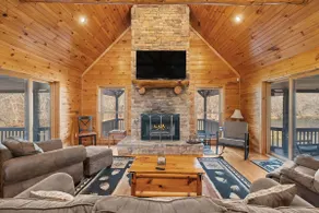 Riverfront Lodge, 5BR, Hot Tub, Pool Table & Views - Image 4
