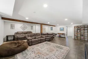 Spacious 5BR Retreat w Game Room, Huge Drive & Pri - Image 4
