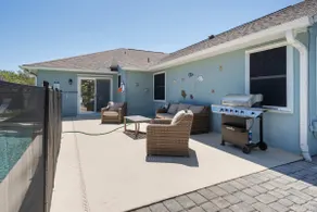 Spacious 5BR Pool Oasis Near Disney Resort - Image 3