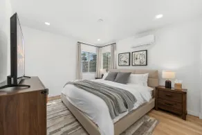 NEW! Modern•1King•1Queen•Sleeps 6•Garage•WIFI - Image 3