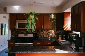 New Modern 3BR • Gym • Workspace • Quiet Location - Image 5