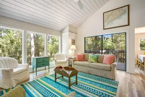 Walk to Beach 2BR with loft Condo on Beautiful Edi - Image 5