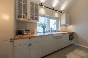 Charming Countryside Home with Terrace & Views - Image 2