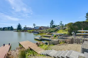 Lakefront Getaway w/ Private Dock in Ocean Shores! - Image 2