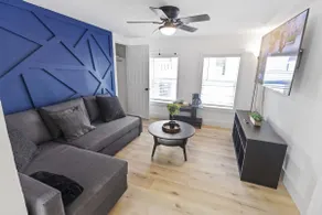 1BR Near TSU + Med Center | Assigned Parking 2 - Image 4