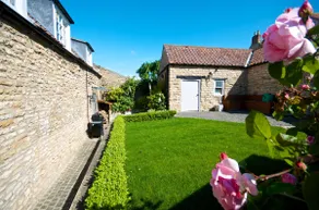 Stunning Yew Tree Cottage - Image 5