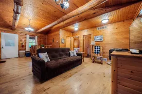 Cozy and secluded 2-bedroom Pine Grove Cabin - Image 3