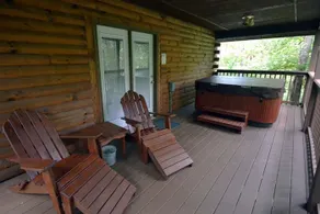 Romantic Cabin w Hot Tub Near Old Mans Cave - Image 5