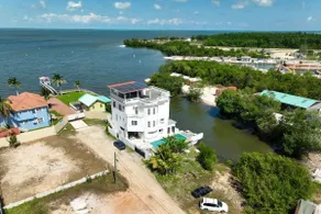 Sea Belize Relaxing Studio w Sea View Pool & Overwater Deck Near Airport, 1st FL - Image 2