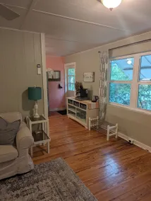 Charming, treetop Indian River Hideaway - Image 5