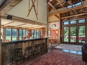 Ski Barn - Stunning timber frame barn with views of Sunday River Ski Resort - Image 5