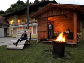 Familienfreundliche charmante Wohnung mit Terrasse, Garten und Grill | Bergblick | Haustiere sind willkommen - Image 2