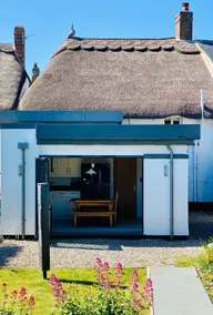 Hope Thatch - Image 2