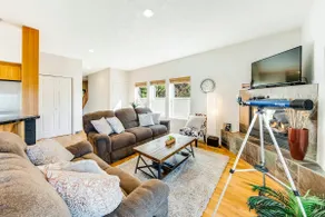 Beautiful Home with Ocean and Yaquina Lighthouse V - Image 3