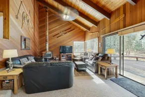 Peaceful Cabin Escape | Hot Tub, SHARC passes, A/C - Image 3