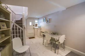 Quirky duplex close to harbour and town centre - Image 2