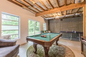 CHARMING LAKE VIEW CABIN |HOT TUB | GAME ROOM | - Image 5