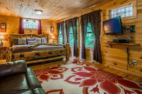 Serenity Cabin Jacuzzi Tub, Hot Tub, Fire Pit - Image 3